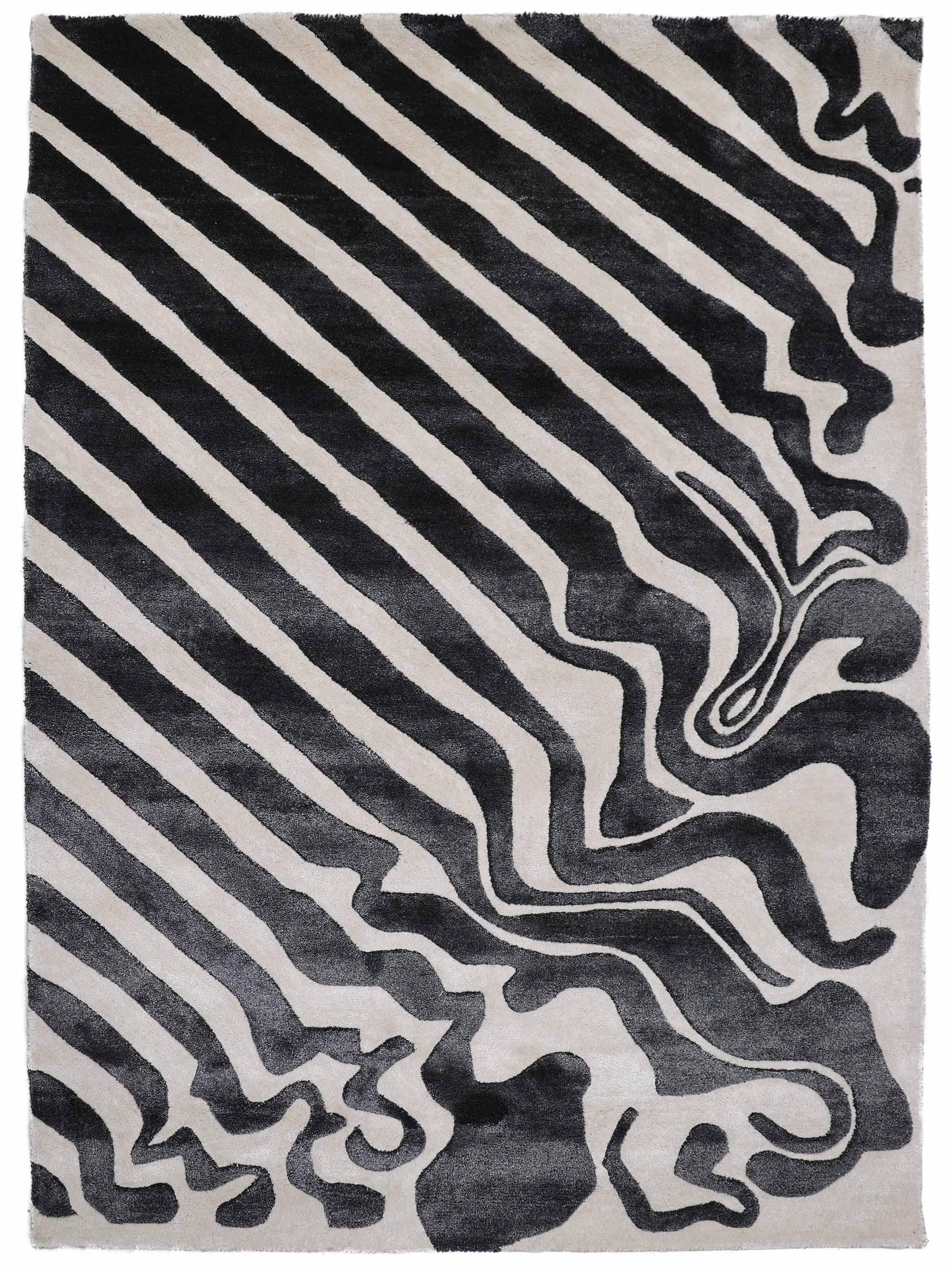 ZYDRA | FT 4' X 6' | MODERN RUGS | BLACK COLOR - Luxurify